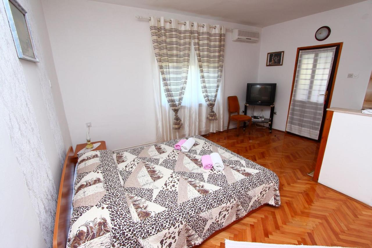 Apartments Goga Rovigno Esterno foto