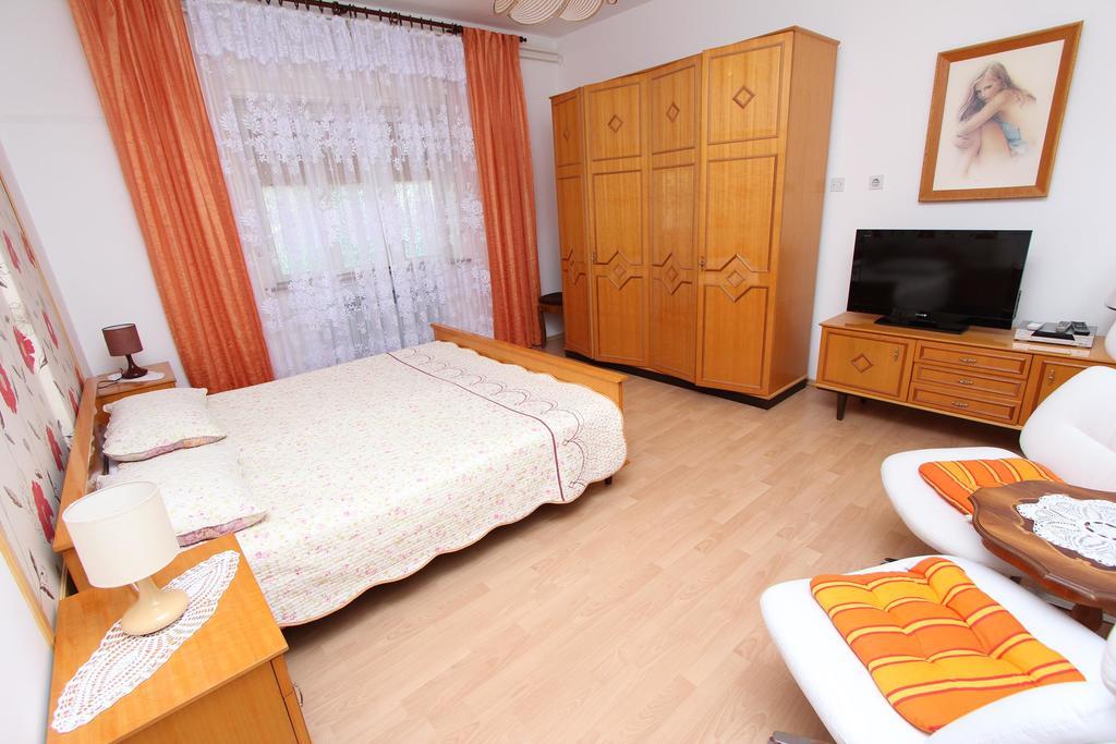 Apartments Goga Rovigno Esterno foto