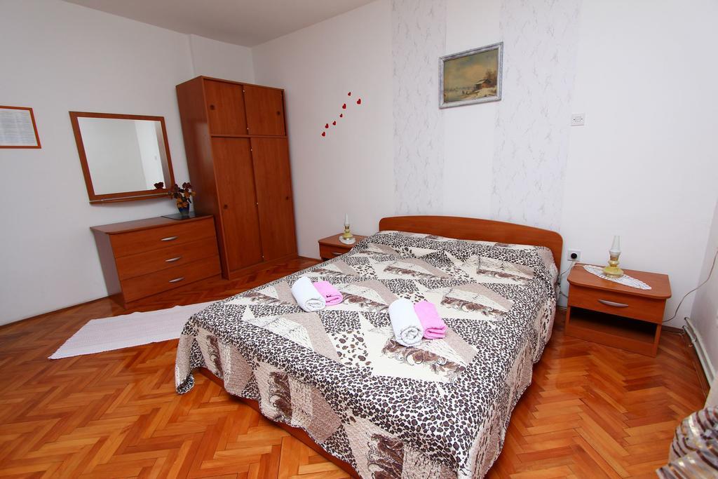 Apartments Goga Rovigno Esterno foto