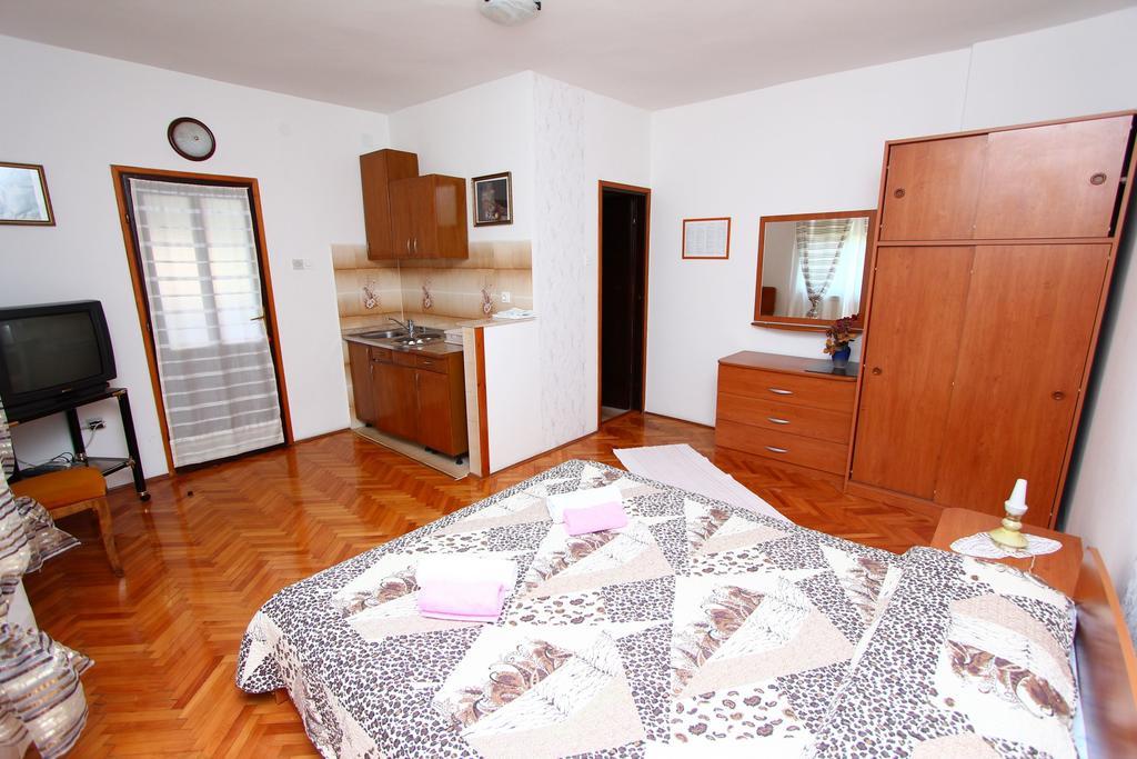 Apartments Goga Rovigno Esterno foto